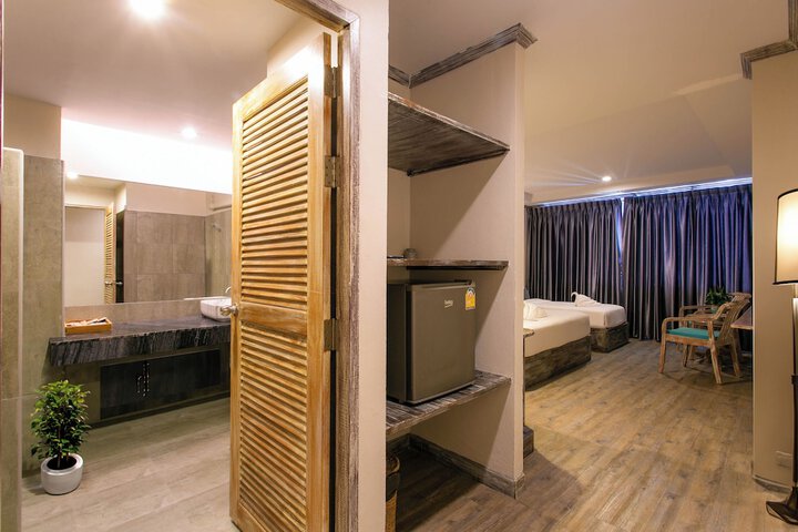 Room 85 of 150