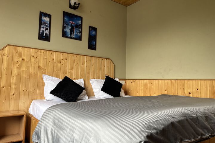 Room 40 of 49