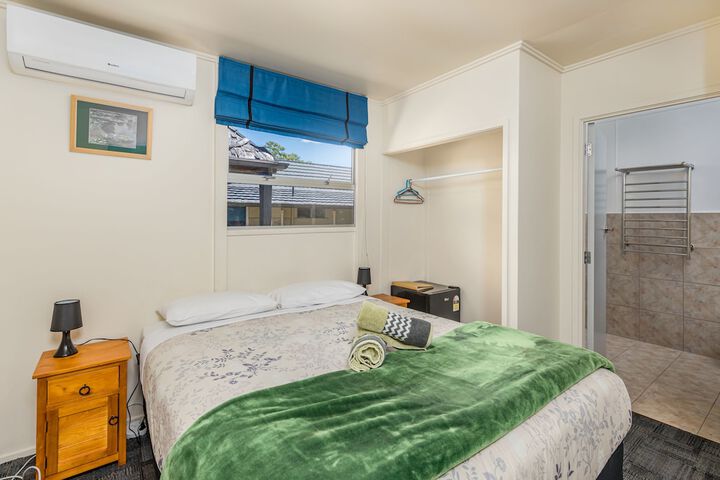 Room 12 of 46