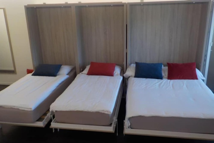 Room 25 of 53