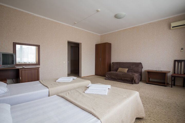 Room 19 of 47