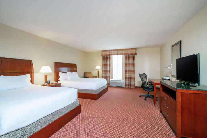 Double Accessible King Size Bed (2 of 2)