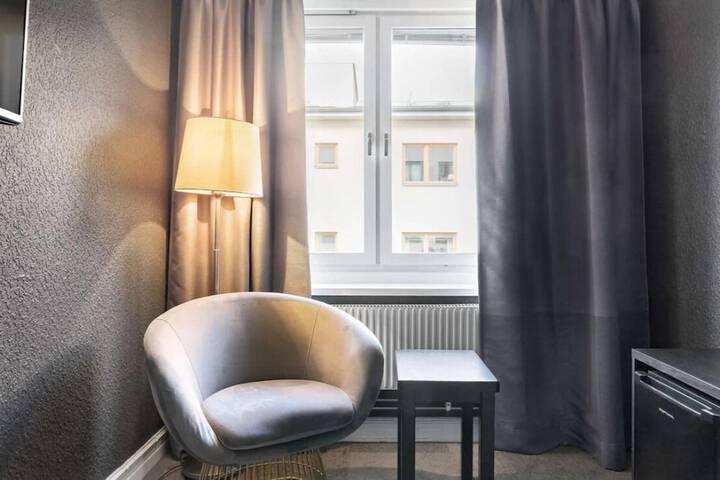 Room 25 of 57