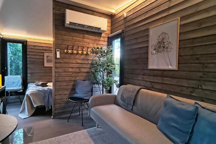 Room 106 of 256
