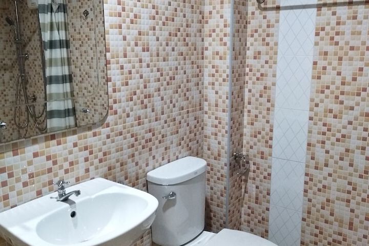 Room 8 of 8