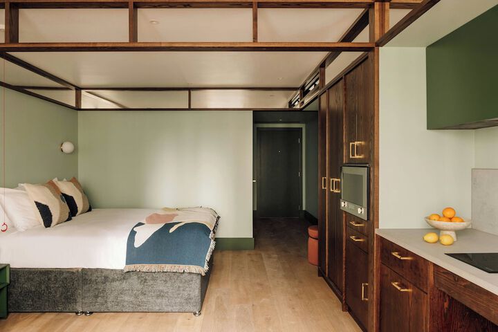 Room 48 of 81