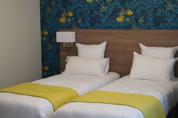 Room 2 of 58