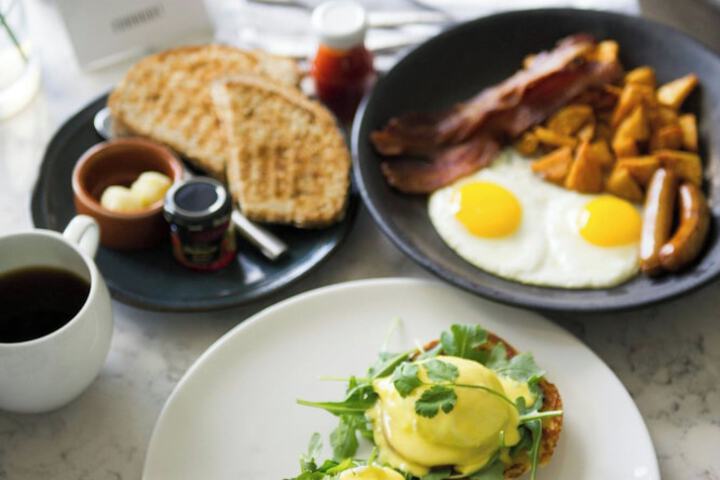 Breakfast meal