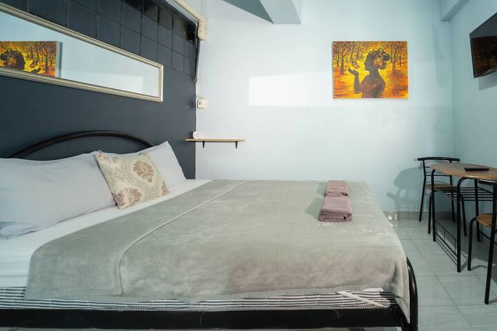 Room 23 of 50