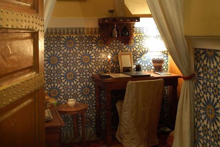 Room amenity