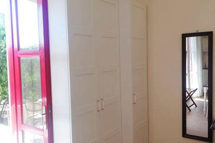 Room 6 of 91