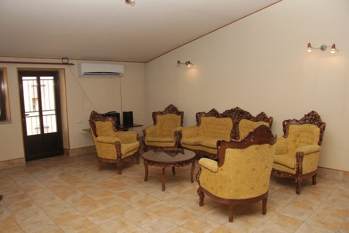 Room 5 of 36