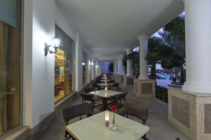 Dining 172 of 182