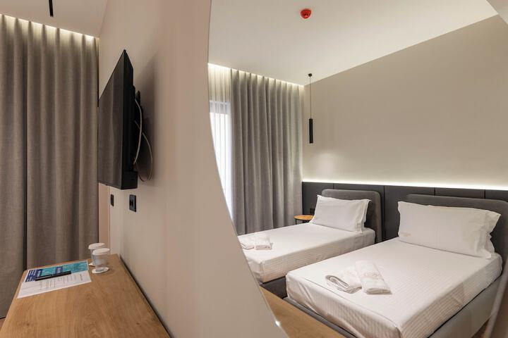 Room 36 of 117
