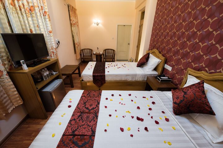 Room 10 of 48