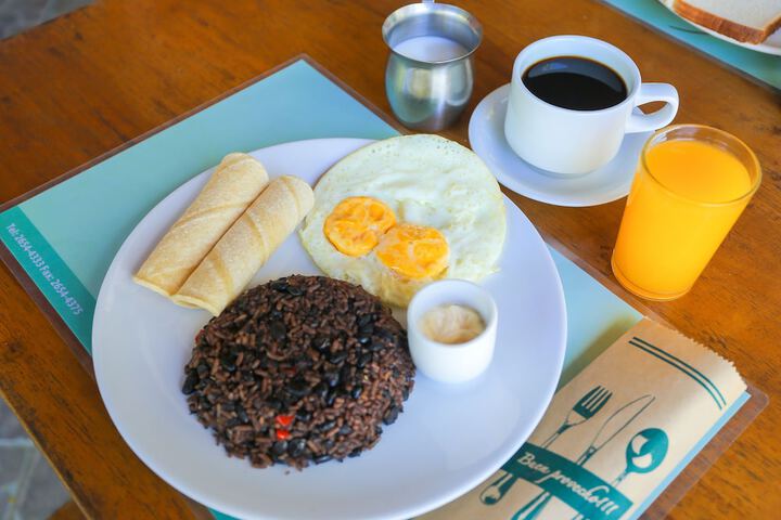 Breakfast/Coffee Service 34 of 43