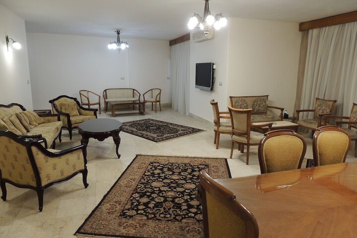 Room 6 of 34