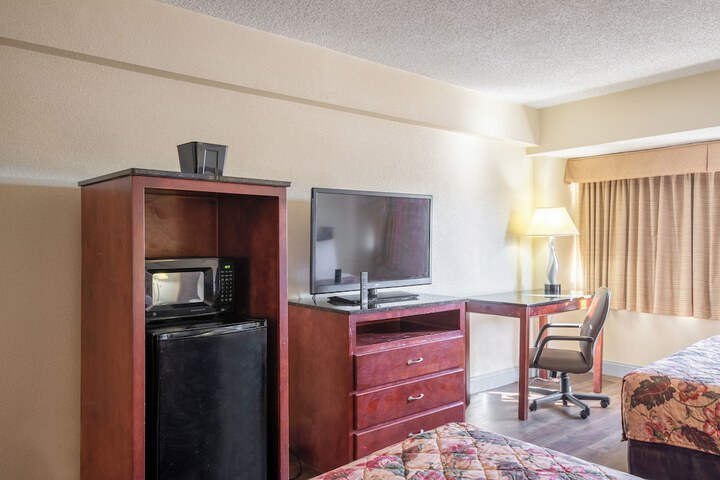 Deluxe Double Room (4 of 9)