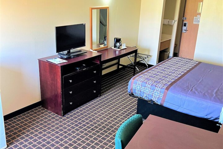 Room 27 of 55