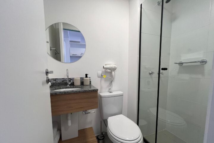 Room 4 of 64