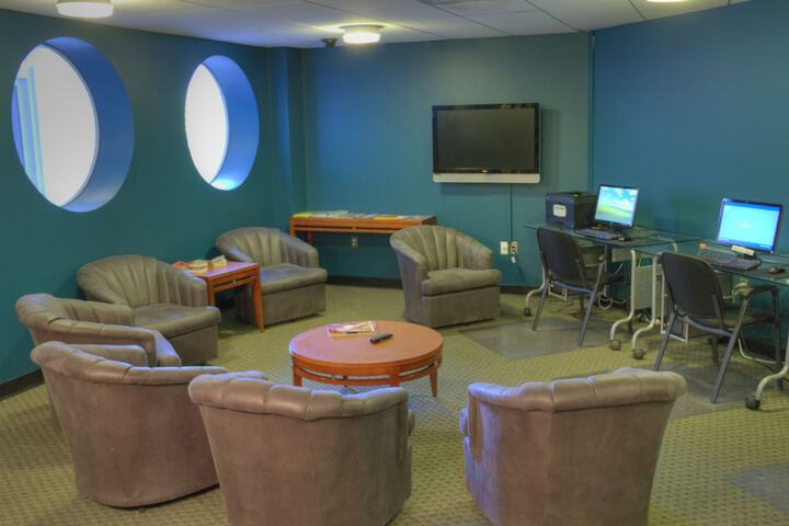 Business Center 9 of 51