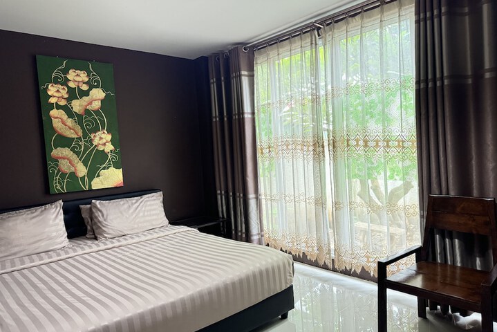 Room 67 of 95