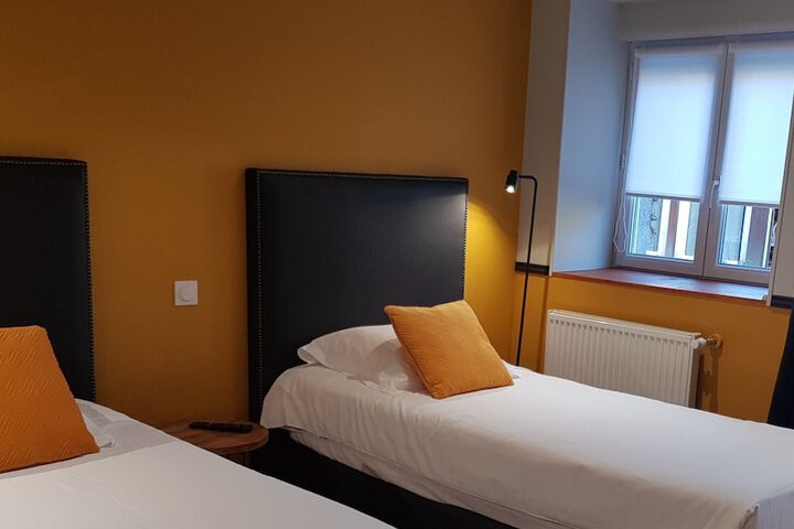 Room 8 of 45