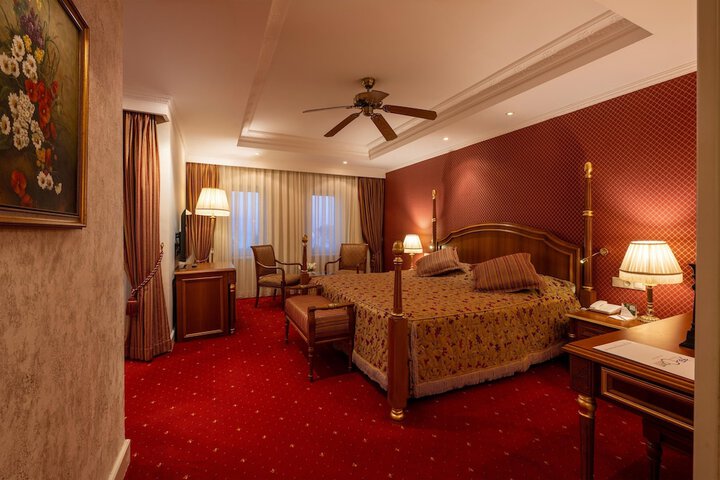 Room 56 of 321