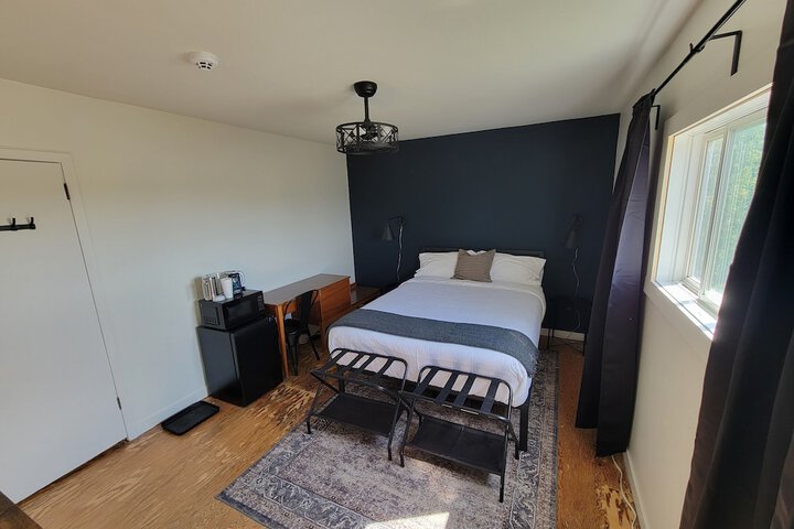 Room 6 of 24