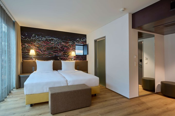 Room 57 of 289