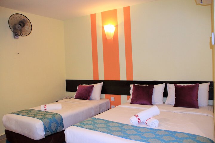 Room 18 of 36