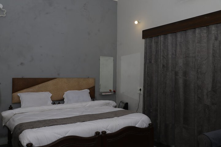 Room 18 of 56