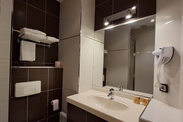 Clean Restrooms