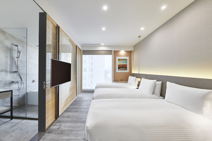 Room 21 of 46