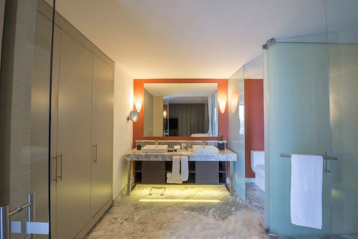 Room 20 of 79