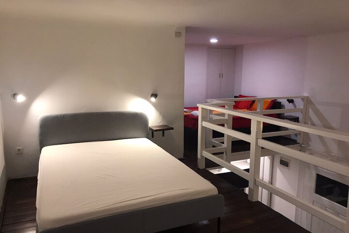 Room 29 of 65