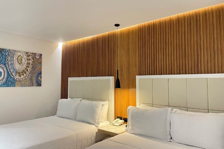 Room 13 of 27