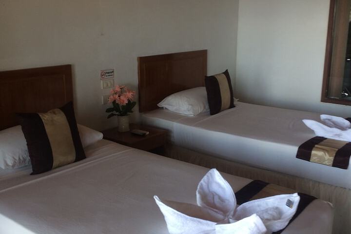 Room 6 of 139