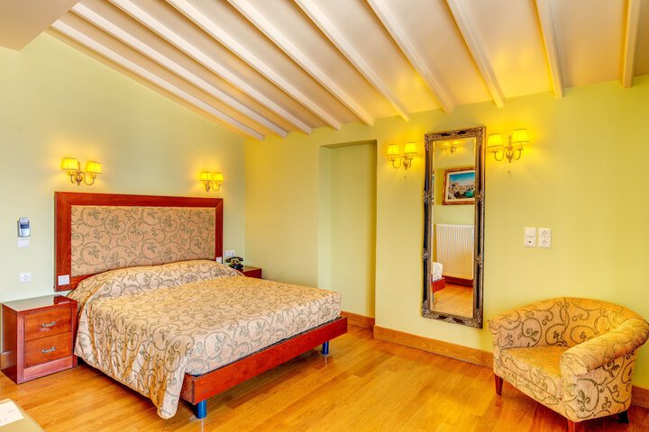 Room 30 of 92