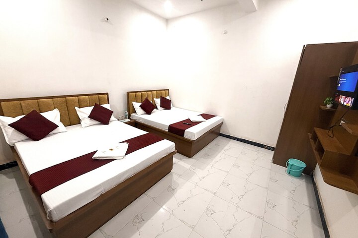 Room 12 of 71