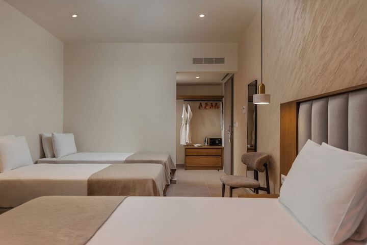 Room 54 of 184