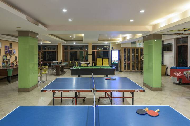 Room 12 of 35