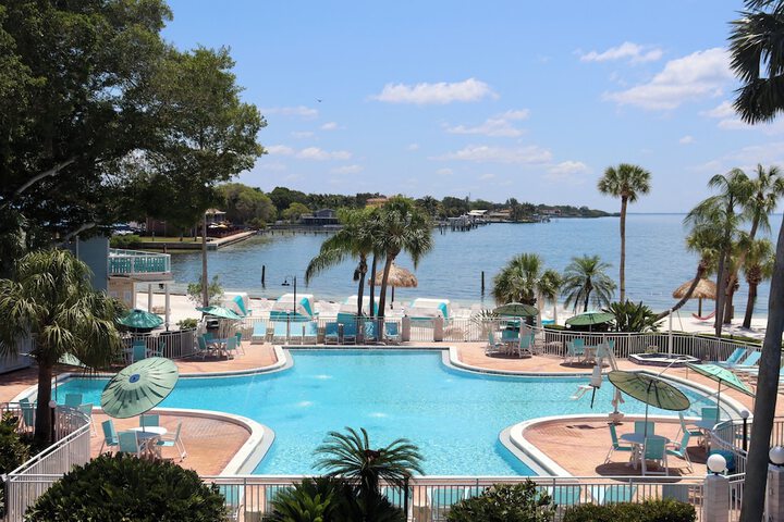 Pool 41 of 65