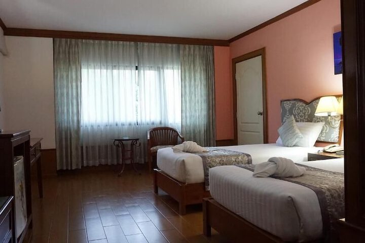 Room 33 of 44