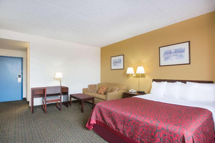 2 Double Beds (8 of 8)