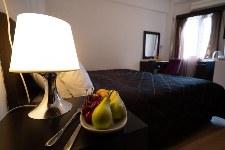 Room 14 of 36
