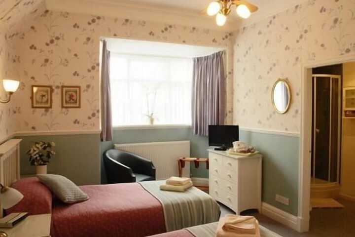 Room 11 of 25