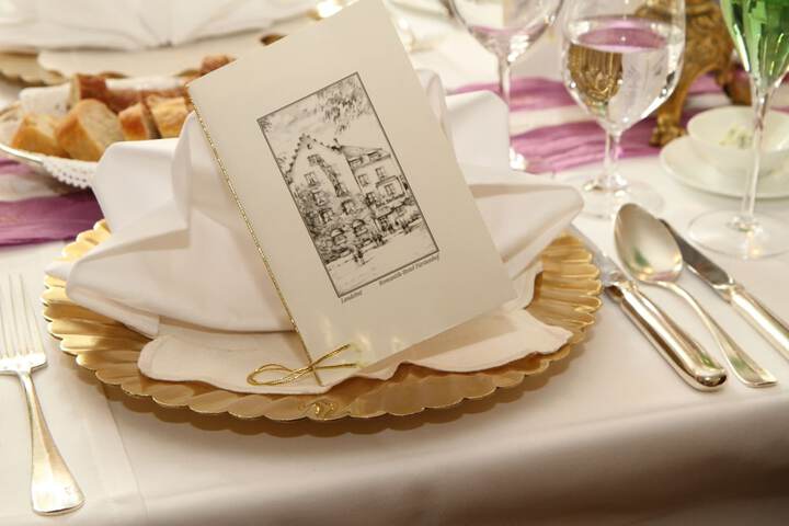 Dining 49 of 92