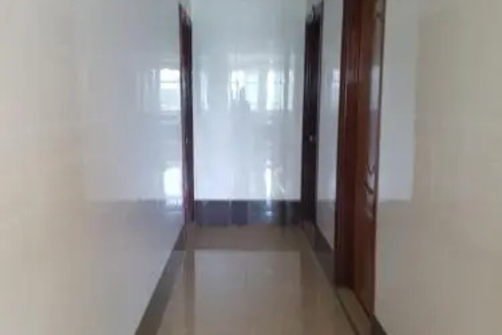 Room 12 of 12