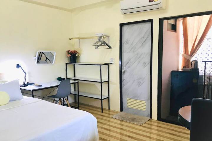 Room 3 of 30